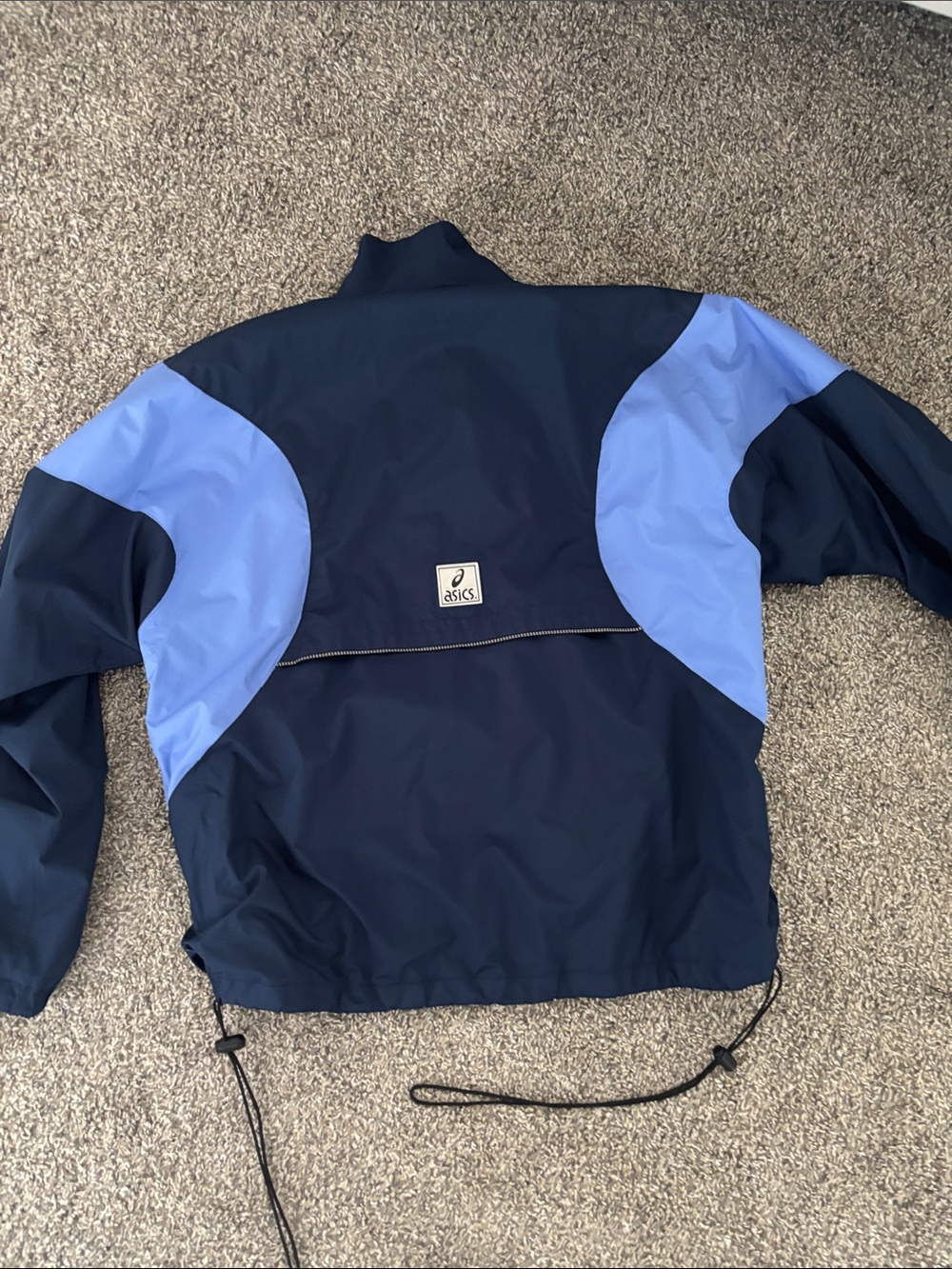 ASICS Windbreaker - Picture 3 of 4